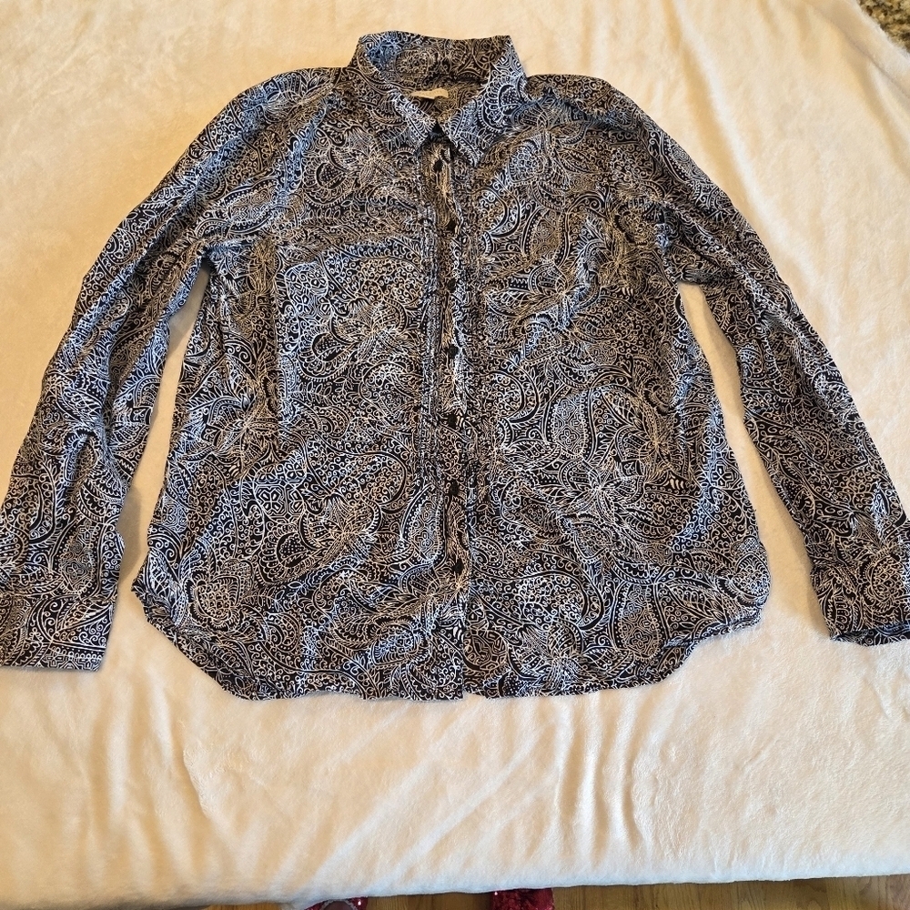 Talbots Paisley Long Sleeve Button Shirt Medium Petitie Black/White - Picture 2 of 14